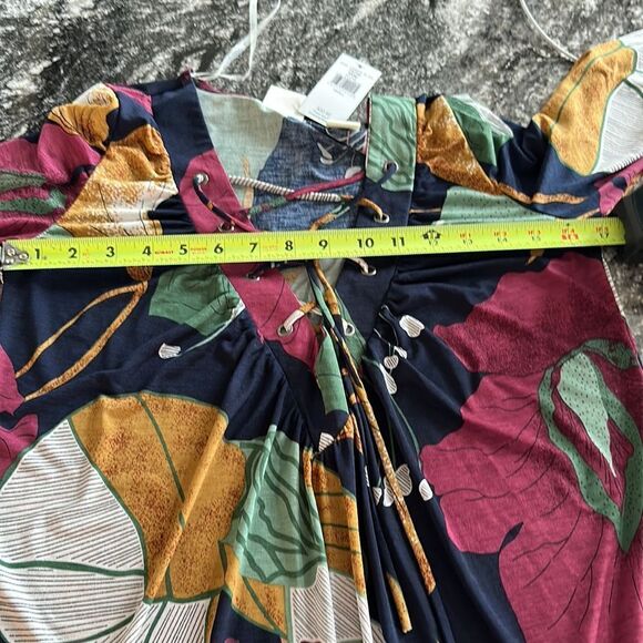 Brand new with tags Daytrip top - Picture 6 of 7